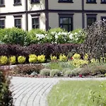 Superior Vantis Riverside Hotel 3*