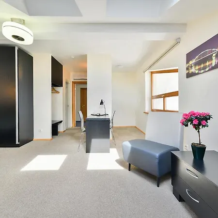 호텔 Vantis Riverside 3*