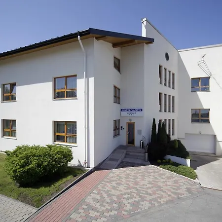 Vantis Riverside 3*