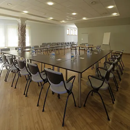 Szálloda Superior Vantis Riverside