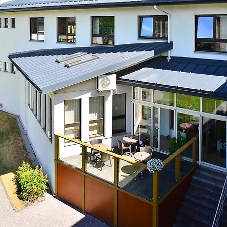 Superior Vantis Riverside Hotel 3*