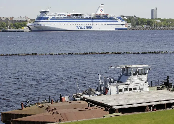 Superior Vantis Riverside