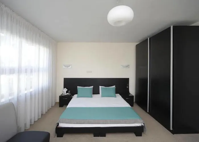 Superior Vantis Riverside 3* Riga