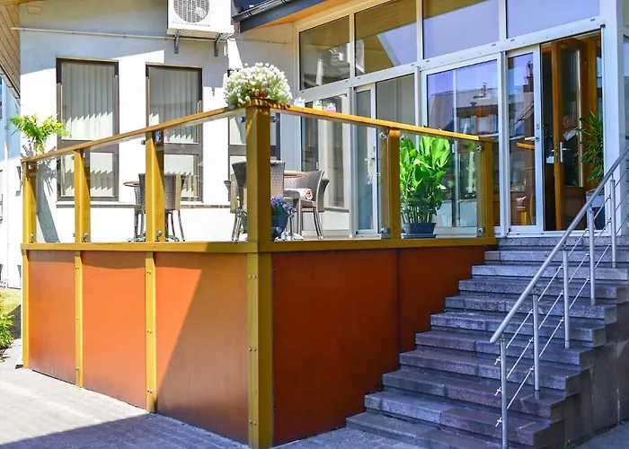 Superior Vantis Riverside 3*